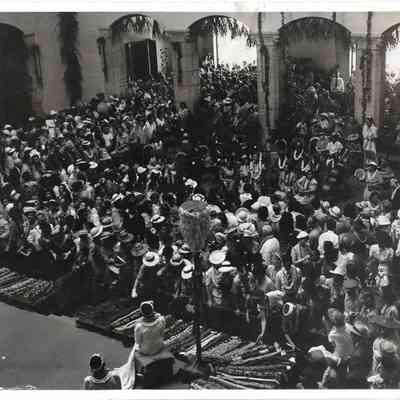 May Day at City Hall, Honolulu