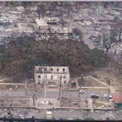 For reference only: Historic courthouse in center, Pioneer Inn location circled in red.