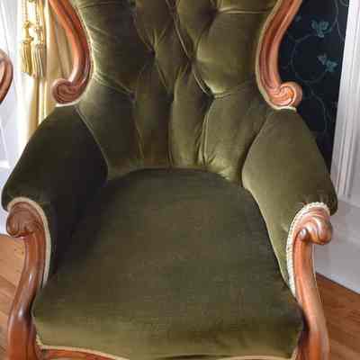 Gentleman's Chair