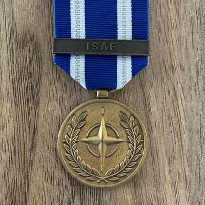 NATO Medal w/ ISAF clasp and Ribbon bar, photograph and ISAF shoulder patch