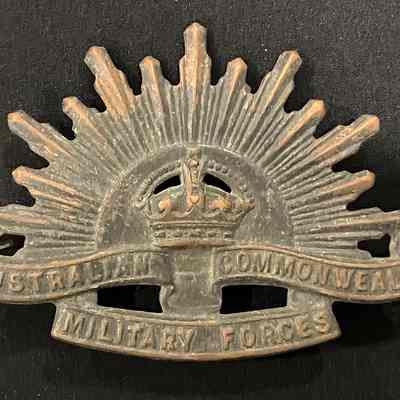 Large "Rising Sun" hat badge