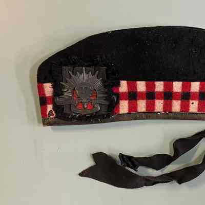 Cap of 2/27 Battalion, The South Australia Scottish Regiment, w/ unit badge