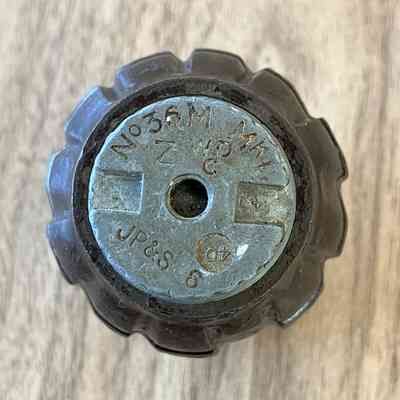 2023.259: Base plug showing details of manufacture