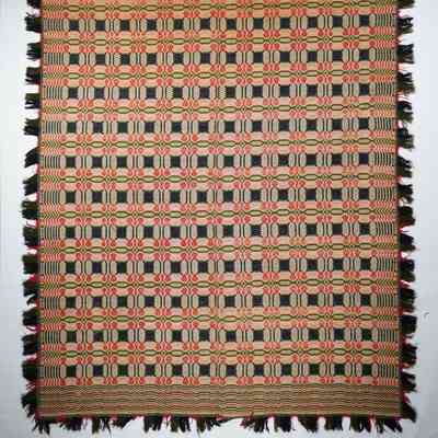 Geometric coverlet; overshot