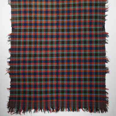 Geometric coverlet; multishaft twill