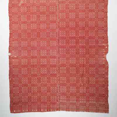 Geometric coverlet; block twill