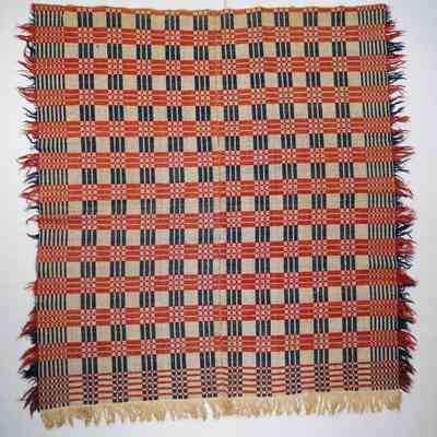 Geometric coverlet; point twill