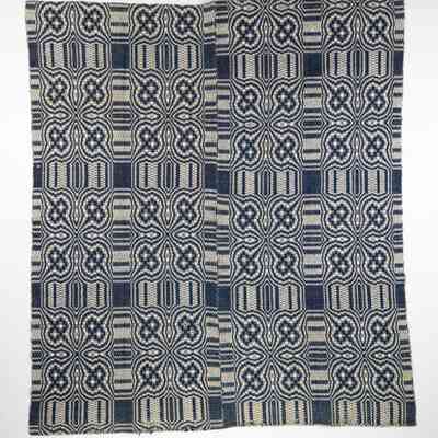 Geometric coverlet, overshot