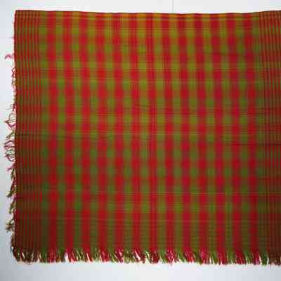 Geometric coverlet; twill
