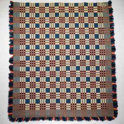 Geometric coverlet; overshot