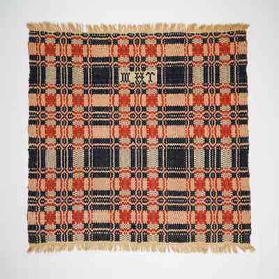 Geometric crib coverlet; overshot