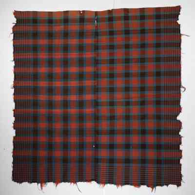 Geometric coverlet; twill