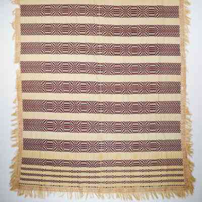 Geometric coverlet; overshot