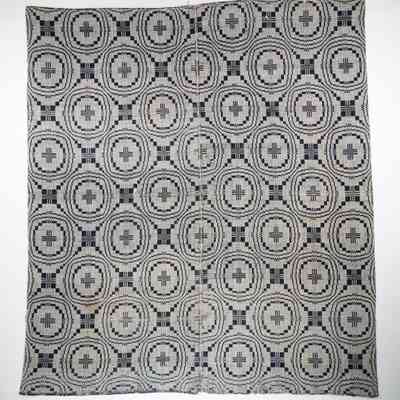 Geometric coverlet, summer winter