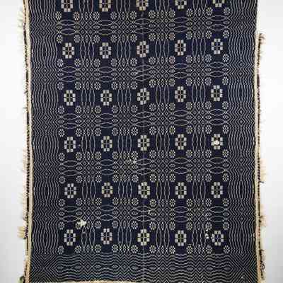 Geometric coverlet, summer winter