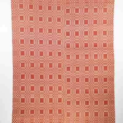 Geometric coverlet, overshot