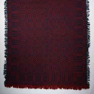 Geometric coverlet; block twill