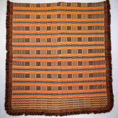 Geometric coverlet; overshot