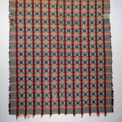 Geometric coverlet; gebrochene