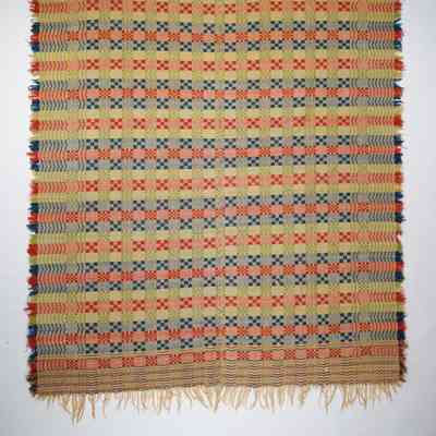 Geometric coverlet; block twill