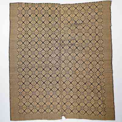 Geometric coverlet; gebrochene