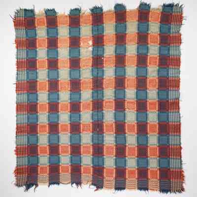 Geometric coverlet; gebrochene