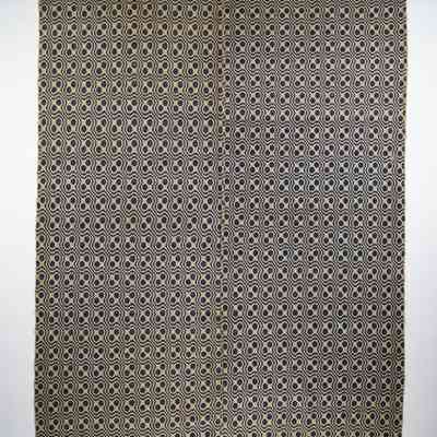 Geometric coverlet, overshot
