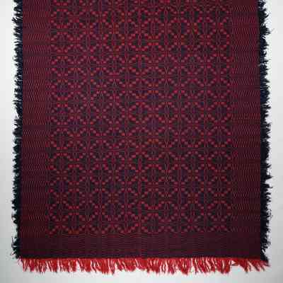 Geometric coverlet; block twill