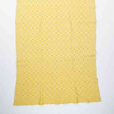 Geometric coverlet; overshot