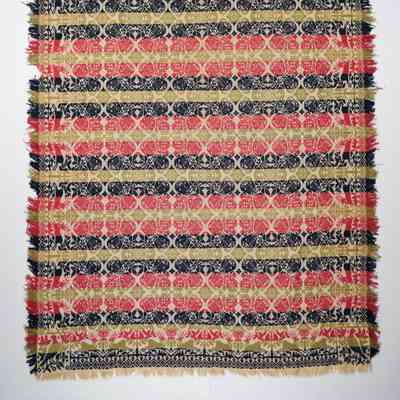 Coverlet; tied half doublecloth