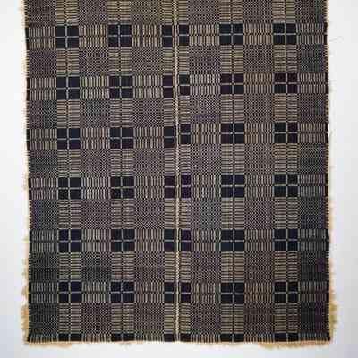 Geometric coverlet; overshot