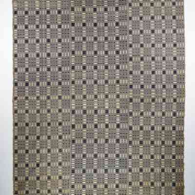 Geometric coverlet, overshot