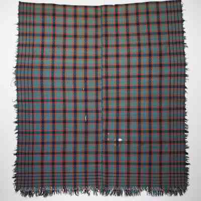 Geometric coverlet; multishaft twill