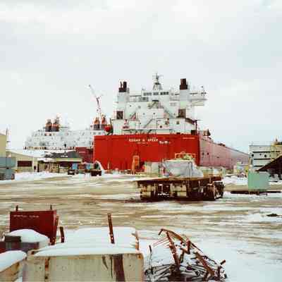 Edgar B. Speer next to James R. Barker at Bay Shipbuilding 2002