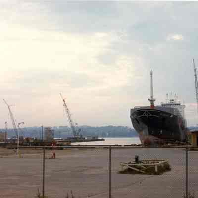 Sealand Kodiak at Bay Shipbuilding 1987