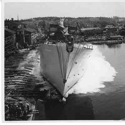 AK-205 USS Poinsett launching at Leathem D. Smith Shipbuilding Co.