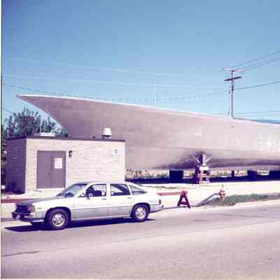 Aluminum yacht hull at Palmer Johnsons 1991