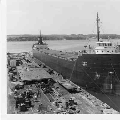 Elton Hoyt II docked at Christy Corp