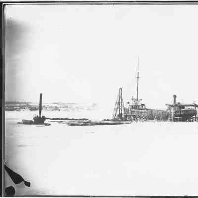Vessel Ivy M. Leathem plus others dockside