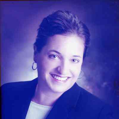 Alison Van Duyse Portrait SBYC Commodore 2008