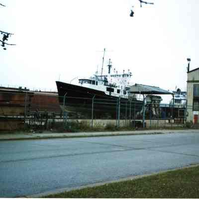 Roger Blough in graving dock at Bay Shipbuilding 1995