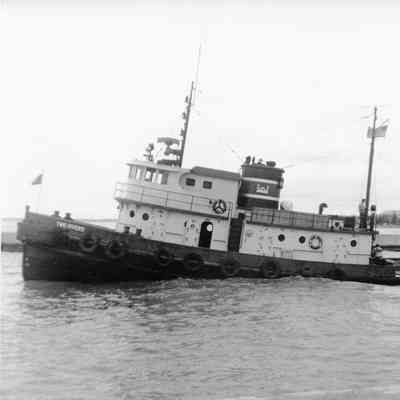 Tug Two Rivers in Two Rivers, WI 1968