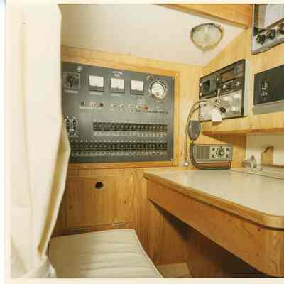 Arcadia navigation desk and control panel
