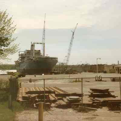 Mormoctide being converted into the Empire State at Bay Shipbuilding 1989