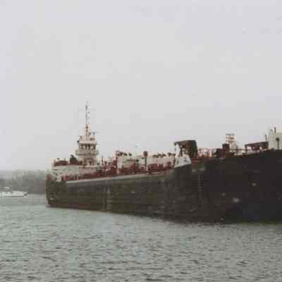 MICHIGAN / (TUG) / GREAT LAKES (BARGE)