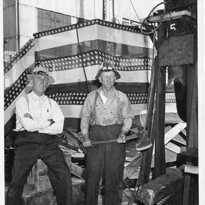 Joe O'Boyle sitting with Jim McAteer standing
