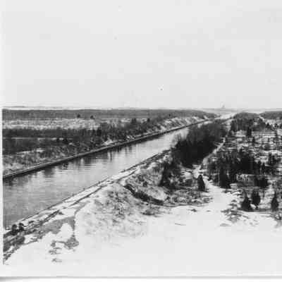 Sturgeon Bay Ship Canal winter of 1927-1928