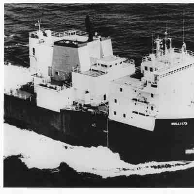 Stewart J. Court bow and stern