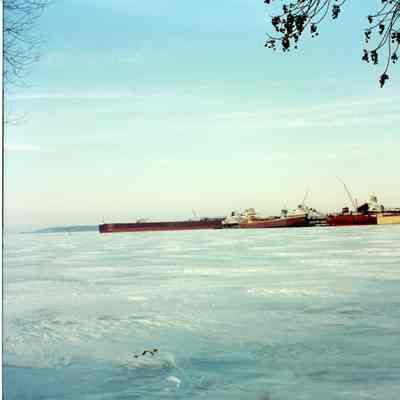 Winter fleet at Bay Shipbuilding 2001