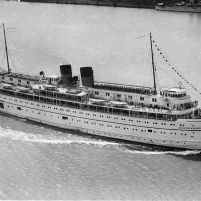 SS South American underway postcard